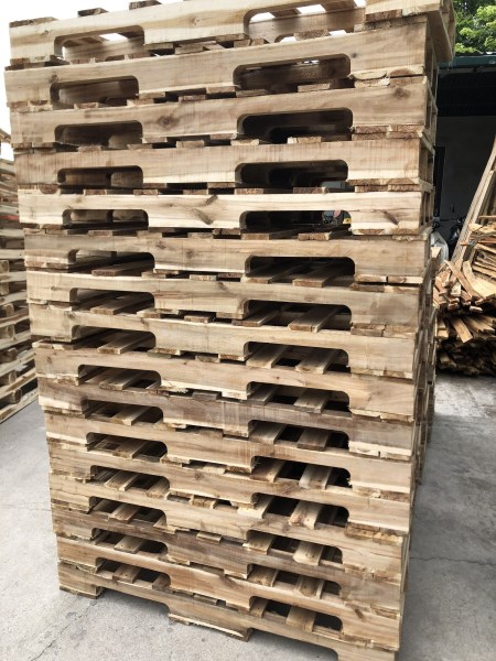 Pallet gỗ - Pallet Gỗ Minh Công - Công Ty TNHH Sản Xuất Và Kinh Doanh Thương Mại Minh Công